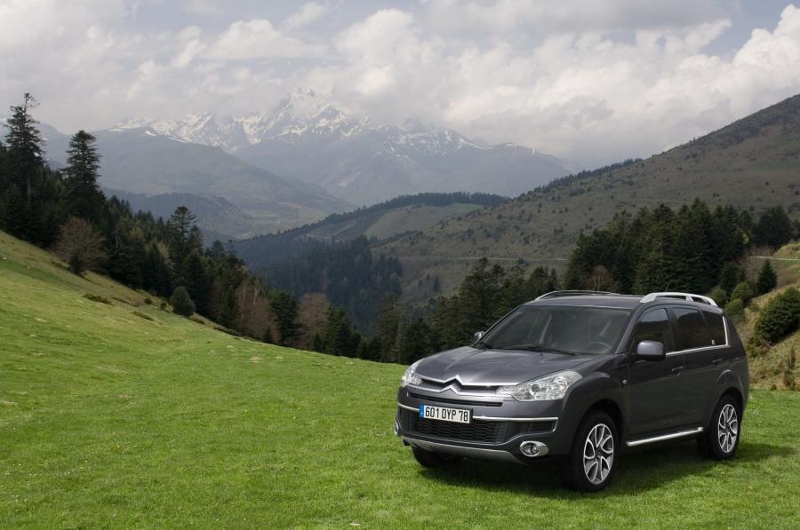  Citroen C-Crosser 2008 года  (фото 97 из 144)